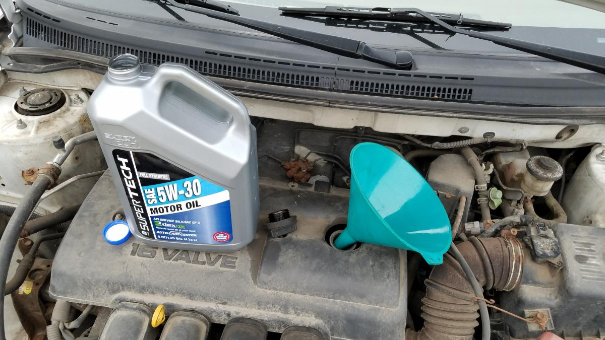 13-corolla-ready-to-add-oil