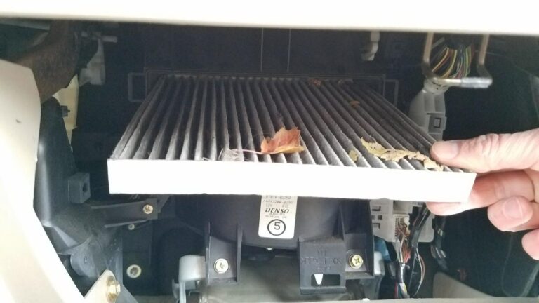 How to Change the Cabin Air Filter in a Toyota Corolla