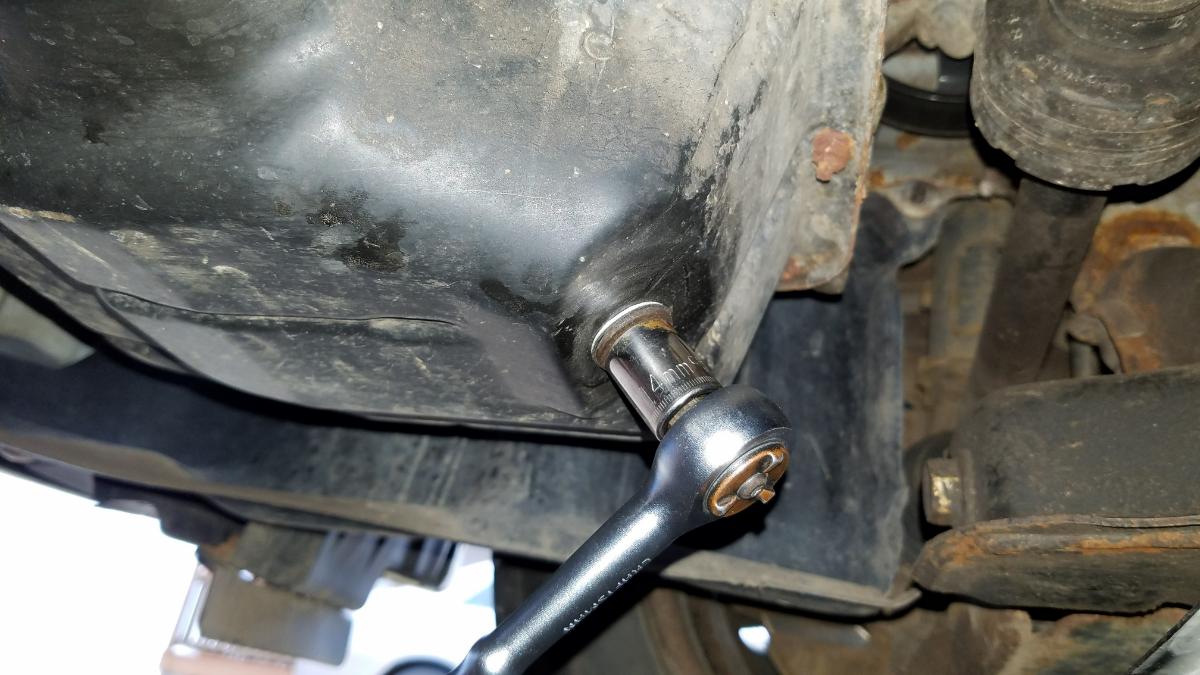 4-toyota-corolla-remove-oil-drain-plug