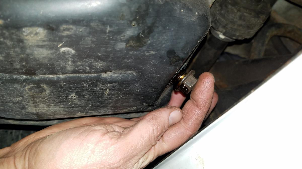 6-remove-bolt-by-hand