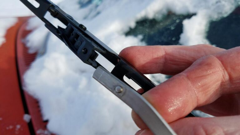 How to Change Bayonet Style Wiper Blades