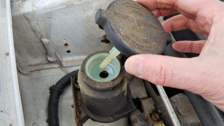 How to Add Power Steering Fluid in a Toyota Corolla