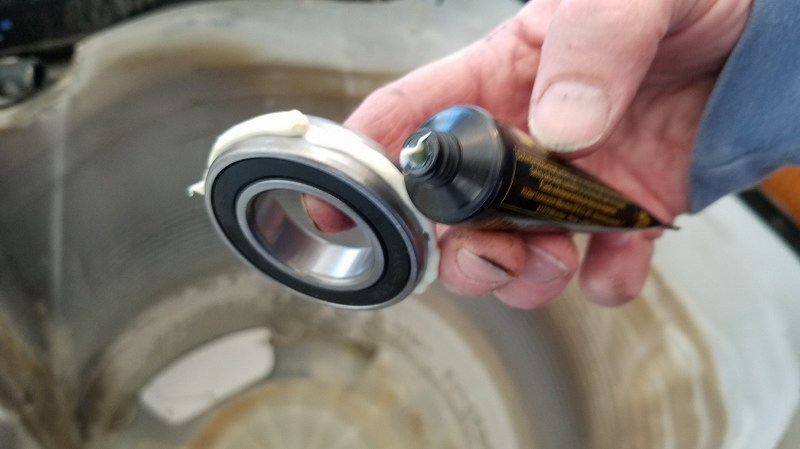 maytag-grease-new-bearing