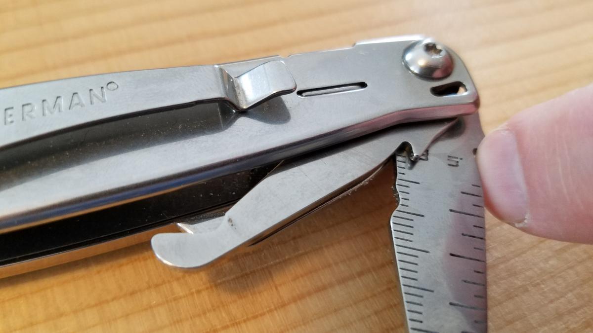 leatherman-wingman-ruler