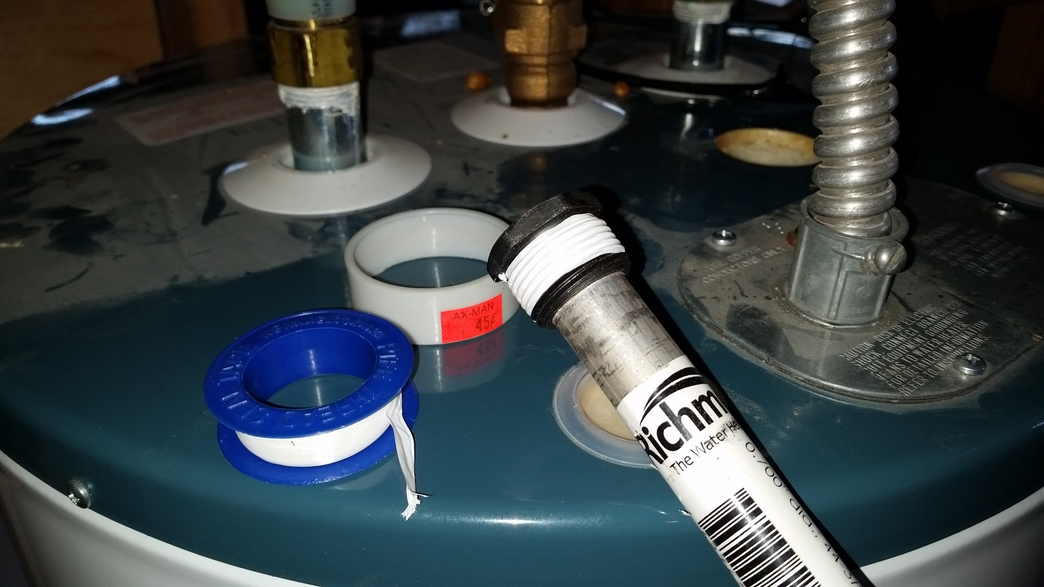 04-anode-rod-replacement-teflon-tape