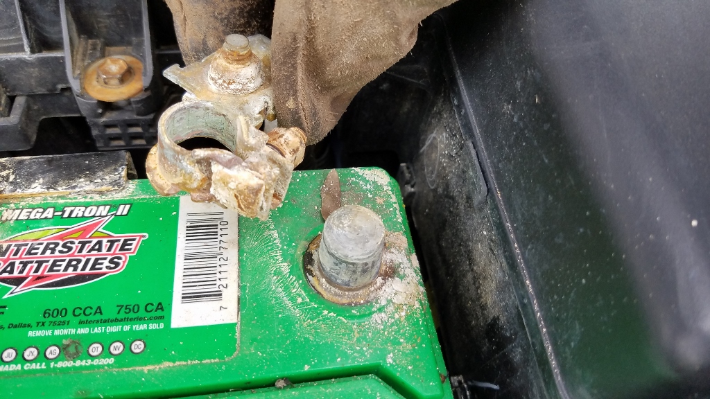 Take-Off-Battery-Terminal-Clamp