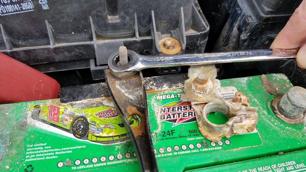 Loosen-Battery-Holder-Nut-10mm-Wrench