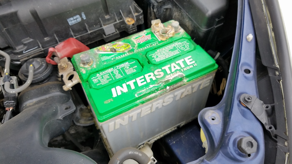 Battery-with-terminal-connectors-removed