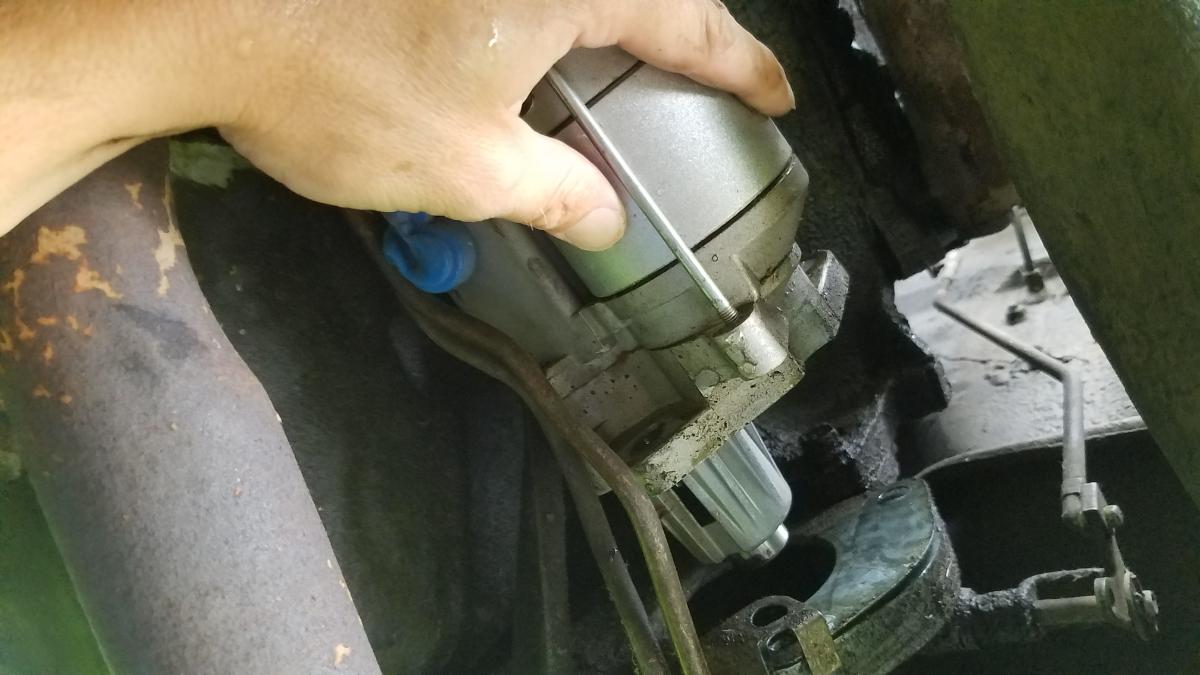 011-remove-starter-powerwagon