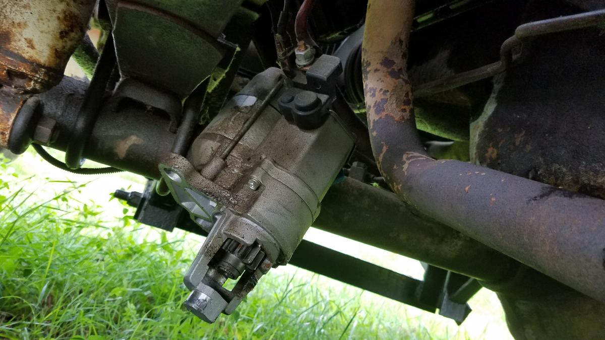 012-starter-dangling-by-battery-cable