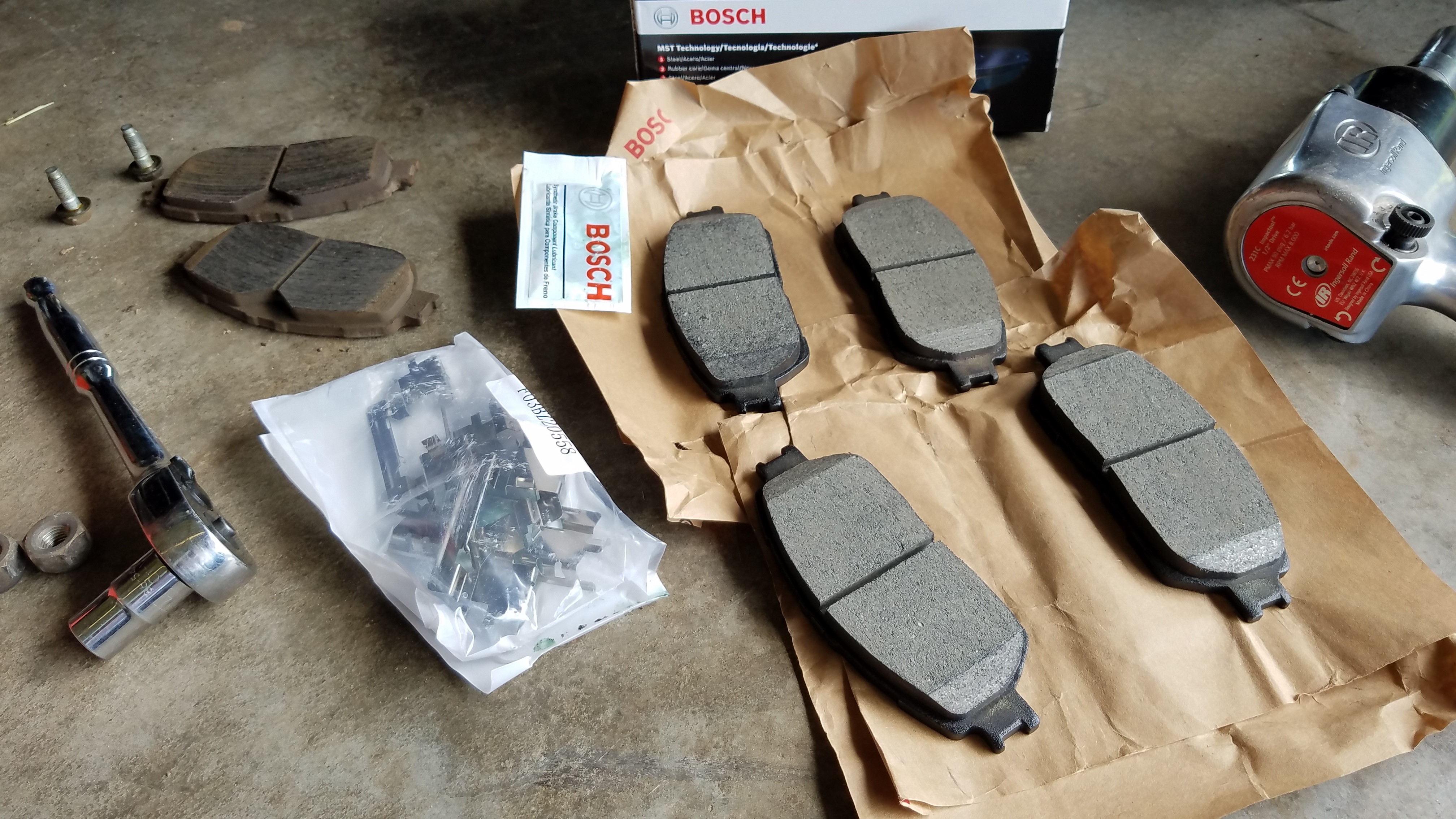 018-sienna-new-brake-pads