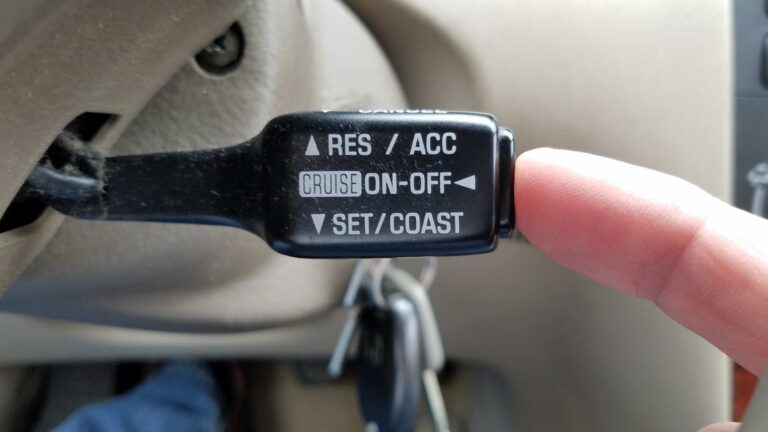 Cruise Control – How to Set on a Toyota Corolla