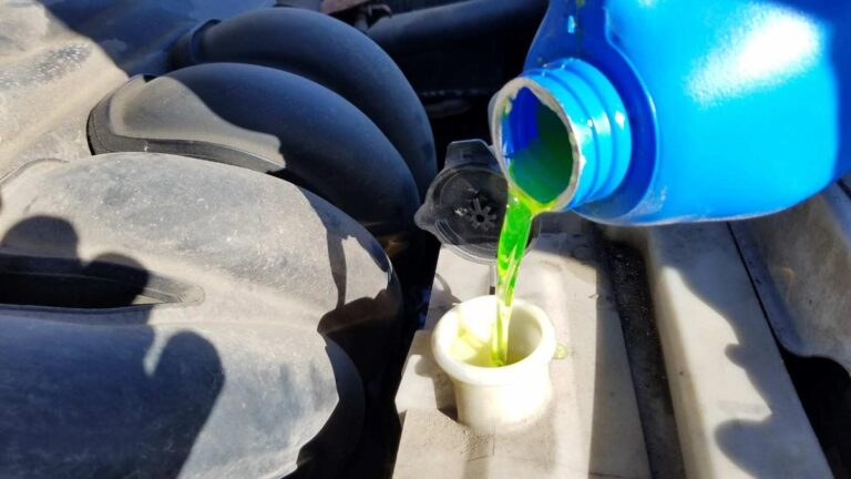 How to Add Anti-Freeze Coolant to a Toyota Corolla