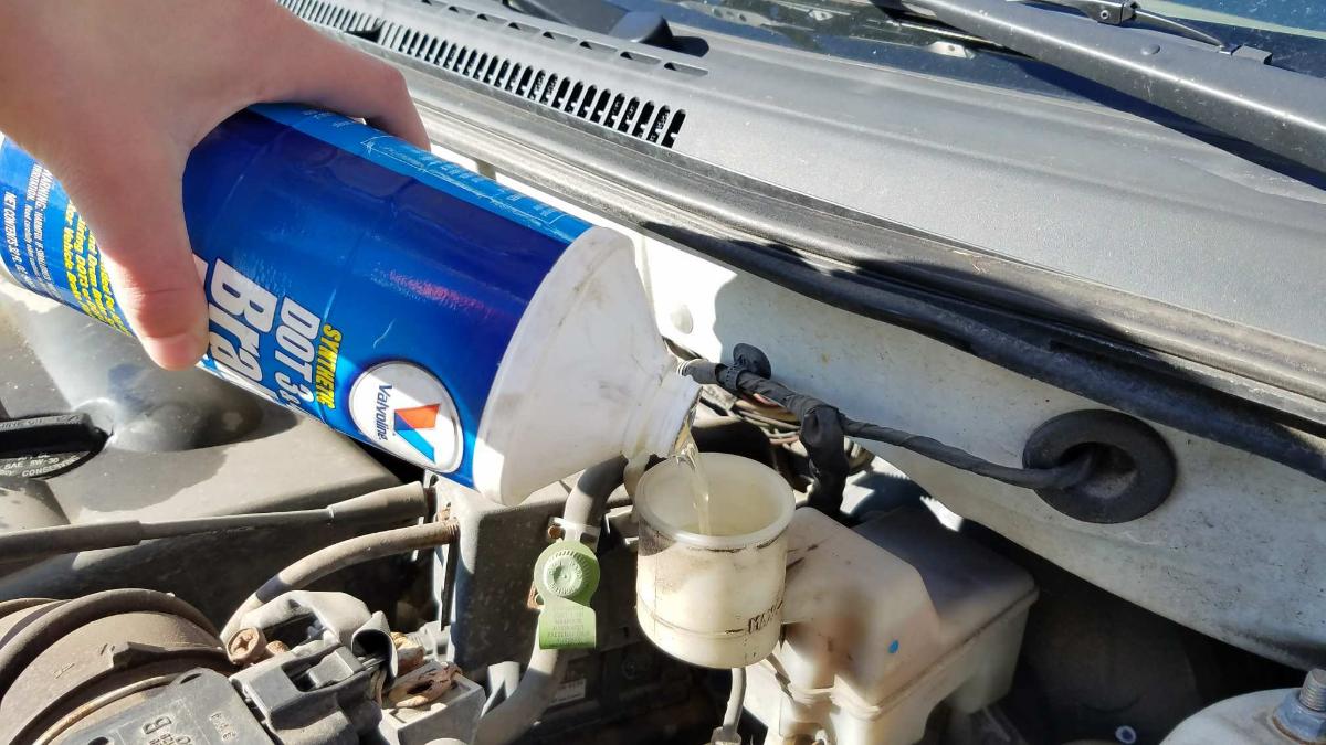 brake fluid top off