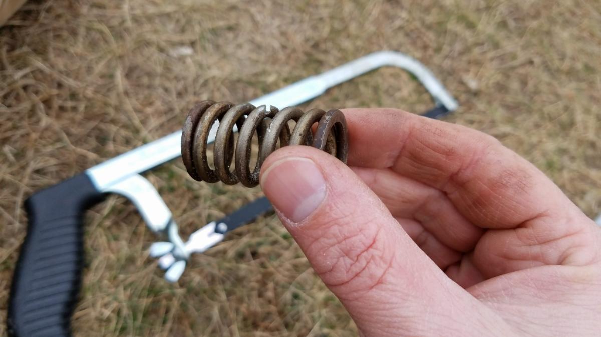 exhaust flange spring