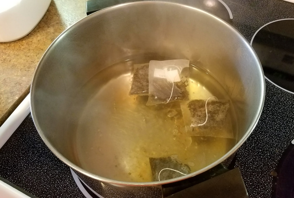 02-kombucha-brew-tea-boiling-water
