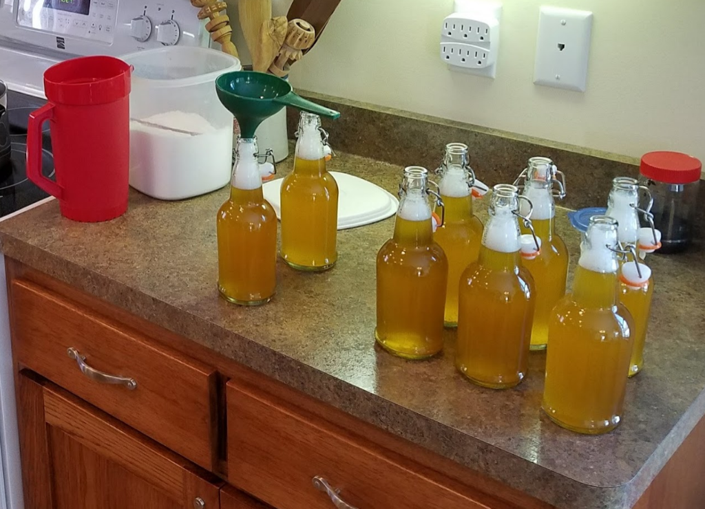09-kombucha-2nd-ferment-pour-into-bottles