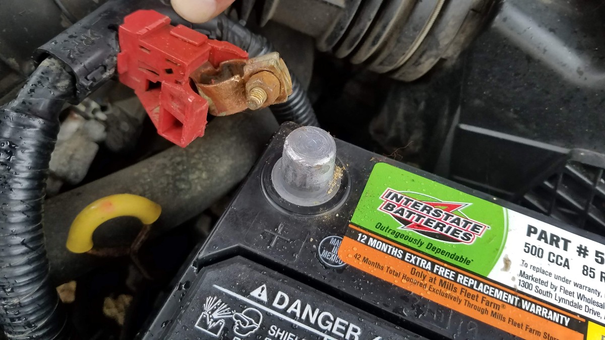 19-remove-battery-clamp