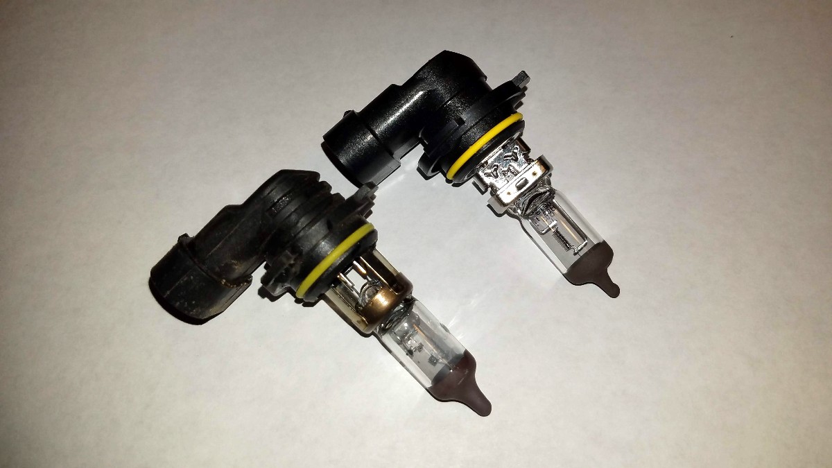 25-lightbulbs-old-new-9006