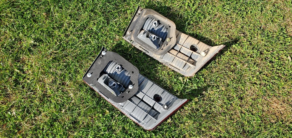 12-old-new-tail-light