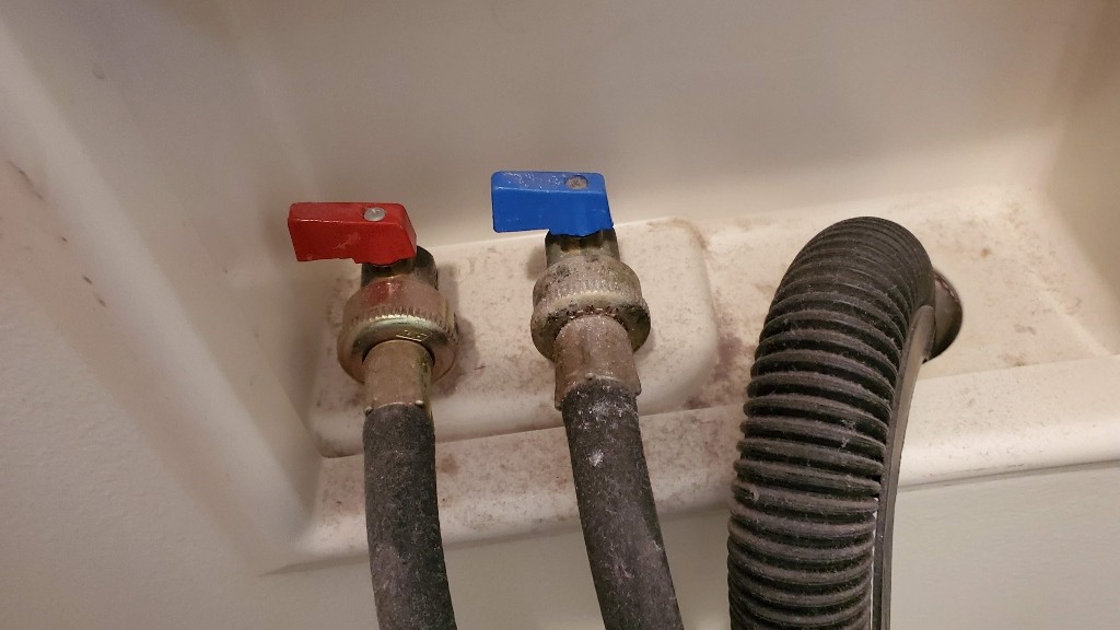 01-turn-off-water-lines