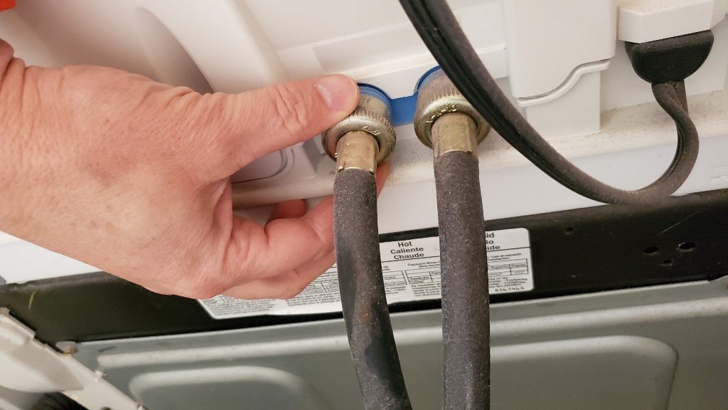 02-disconnect-water-hoses