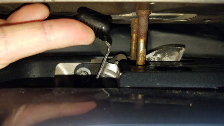 How to Pop the Hood on a Honda Accord