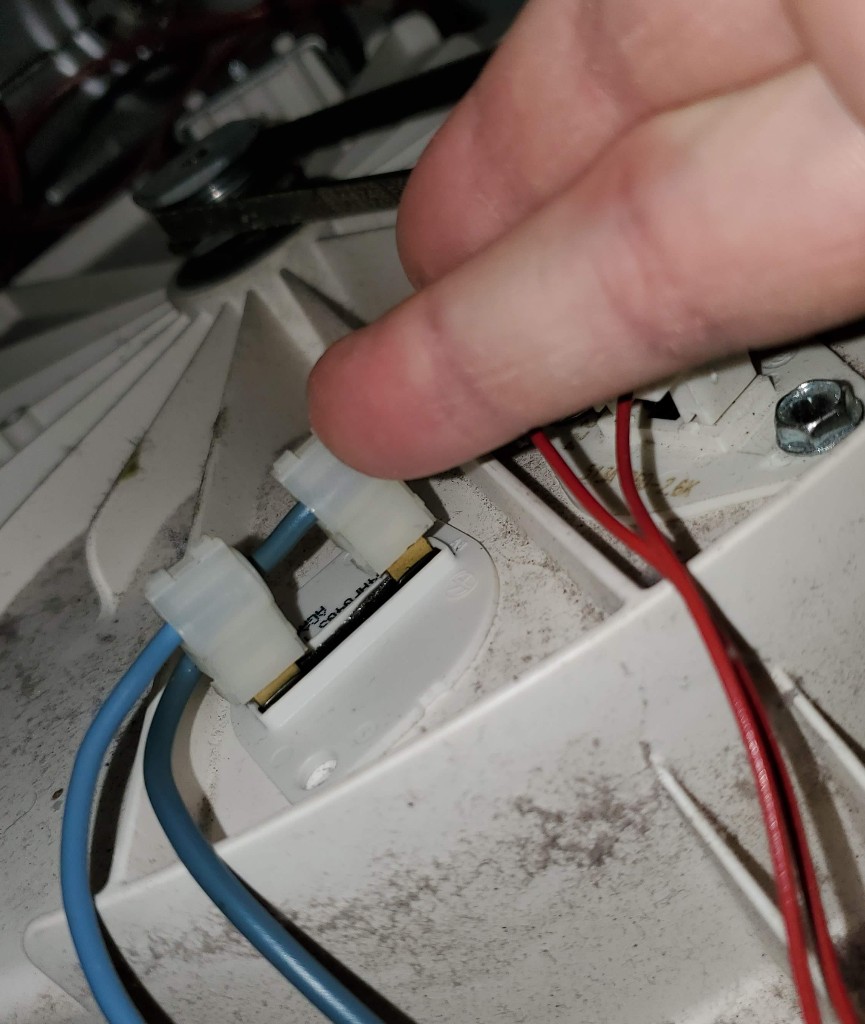 maytag-bravos-dryer-thermal-fuse-location