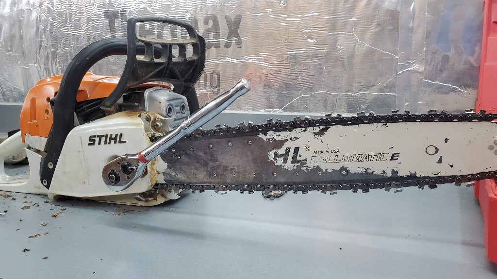 tighten-nuts