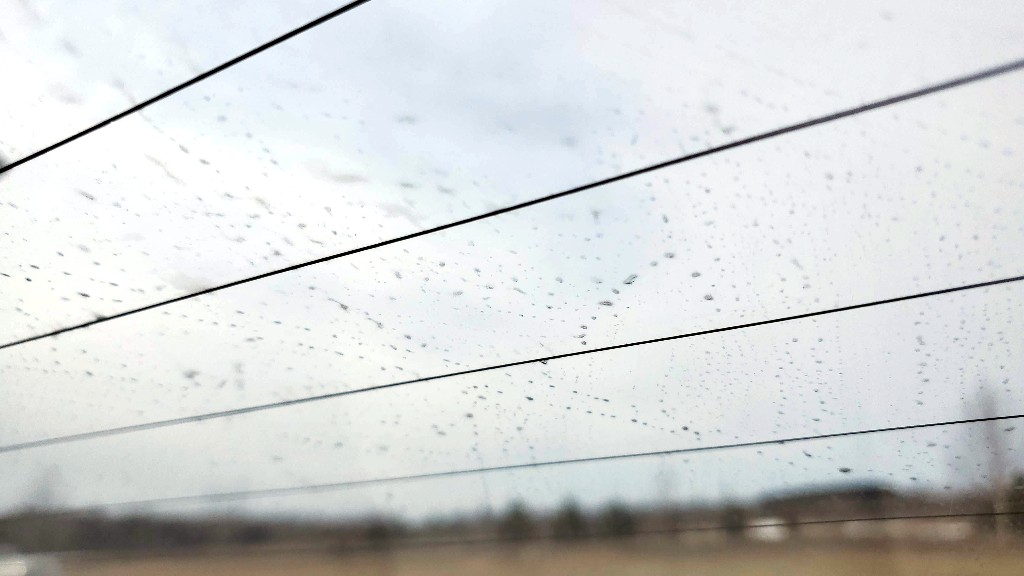 Dirty-windshield-cleaning