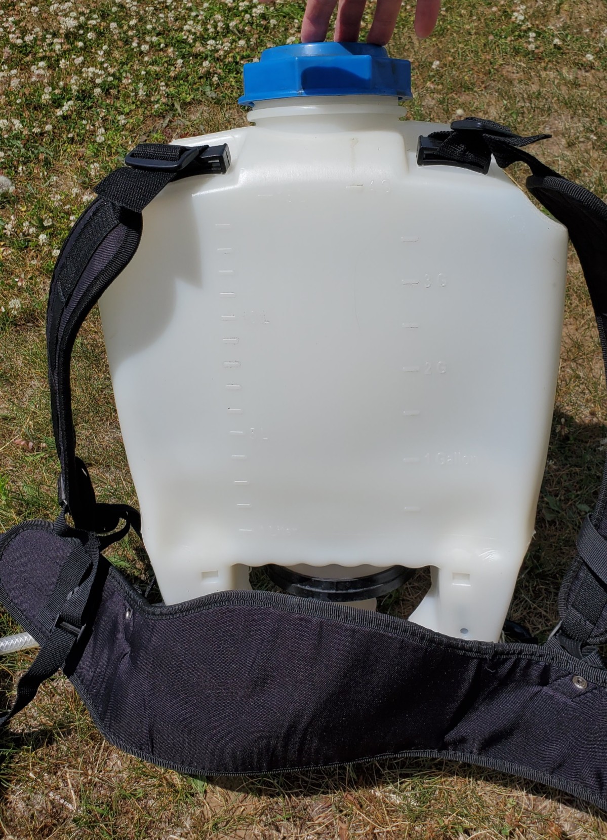 Poison-Ivy-Sprayer-Backpack-Pressure
