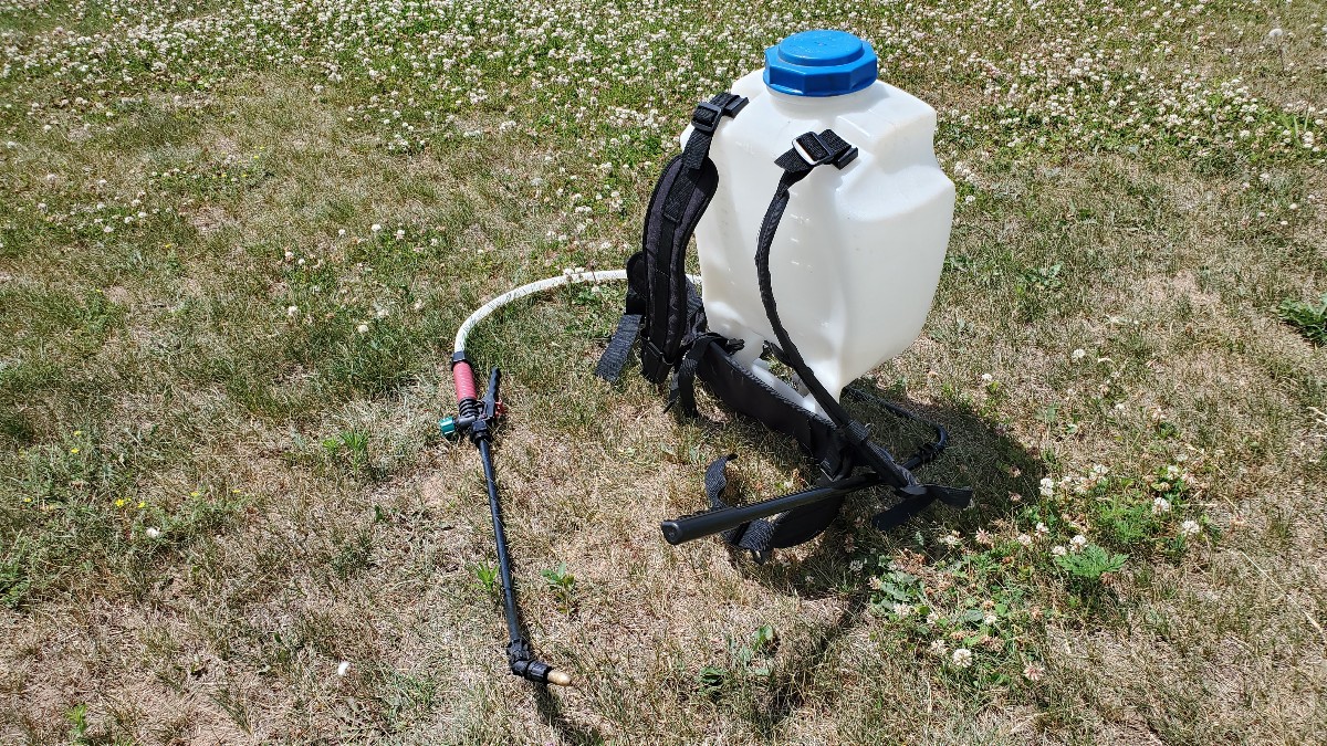 Poison-Ivy-Sprayer-Front