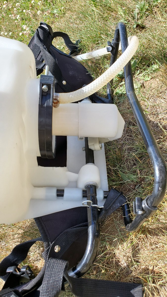 Poison-Ivy-Sprayer-Pump-Mechanism