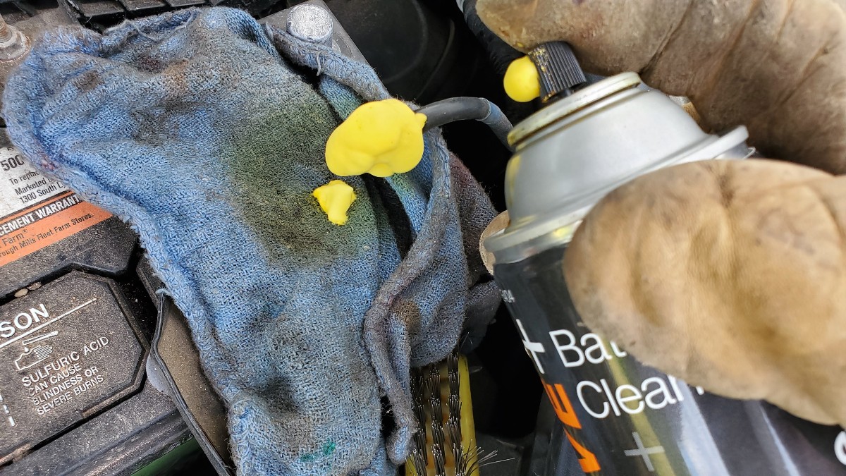 06-corrosion-cleaner