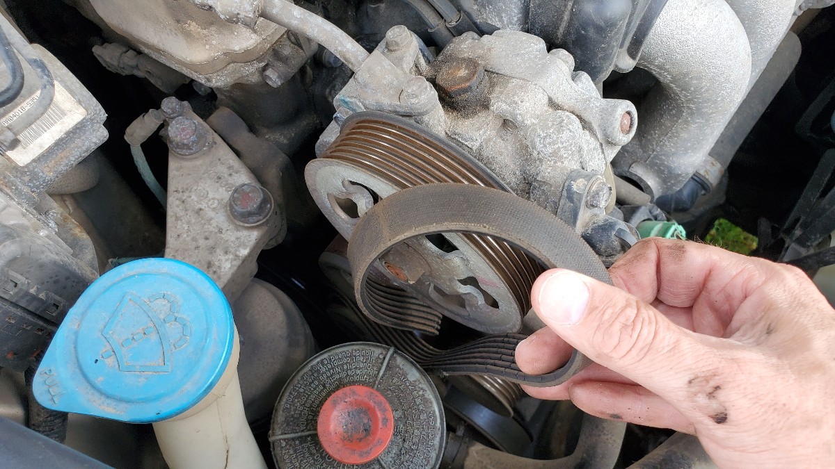 07-remove-old-serpentine-belt