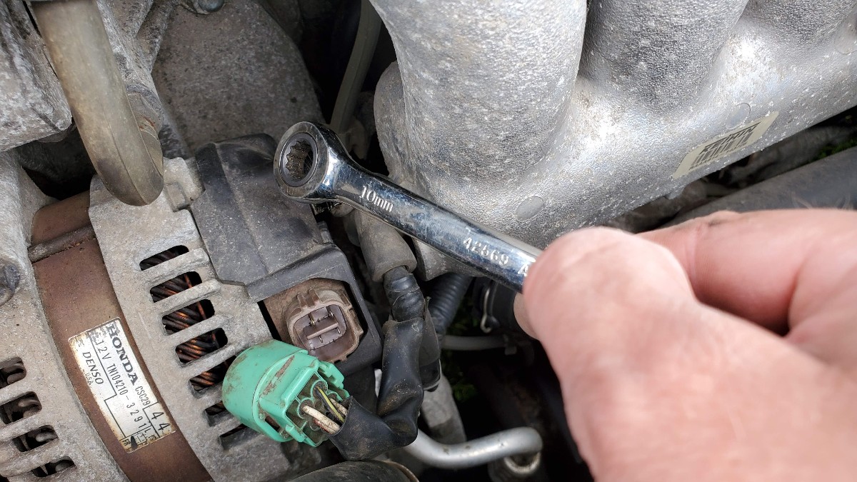 11b-10mm-wrench-remove-battery-connection