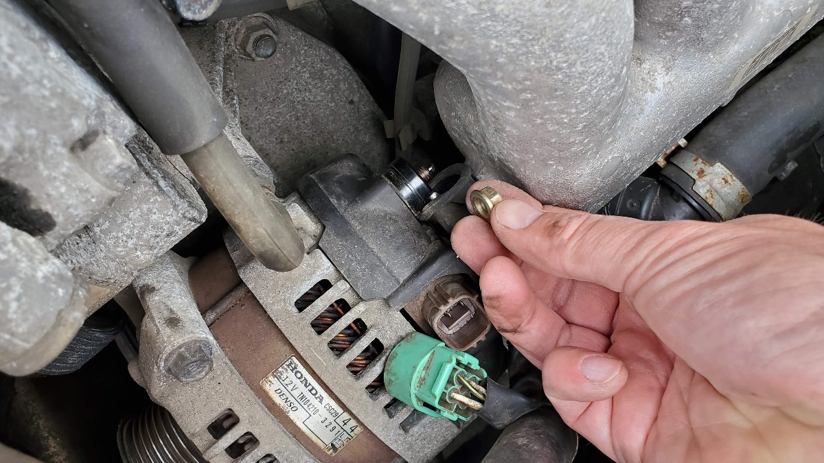 12-remove-battery-connection-alternator-Honda-Accord