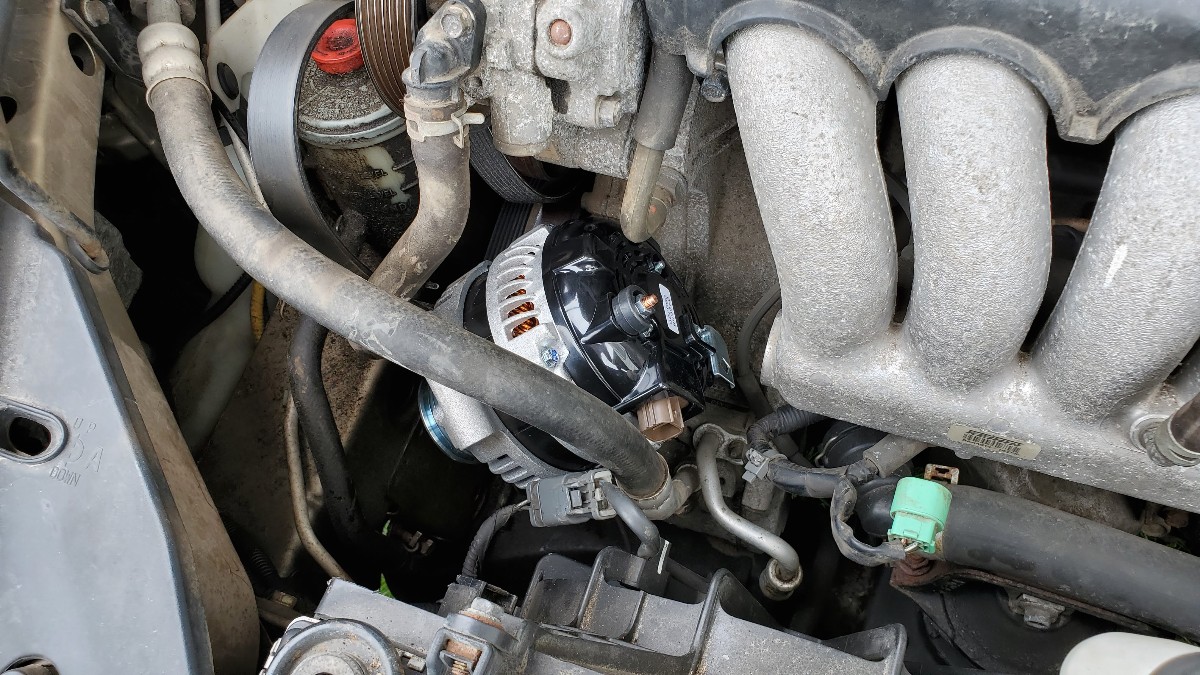 24-new-alternator-roughly-in-place
