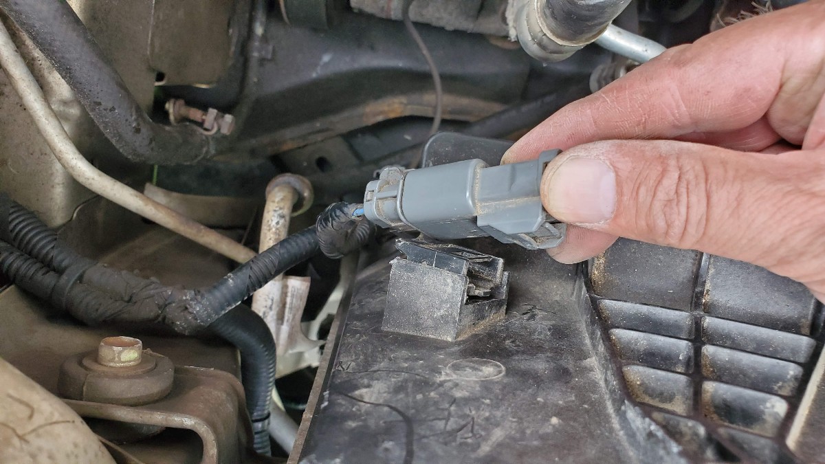 30-reattach-fan-clip