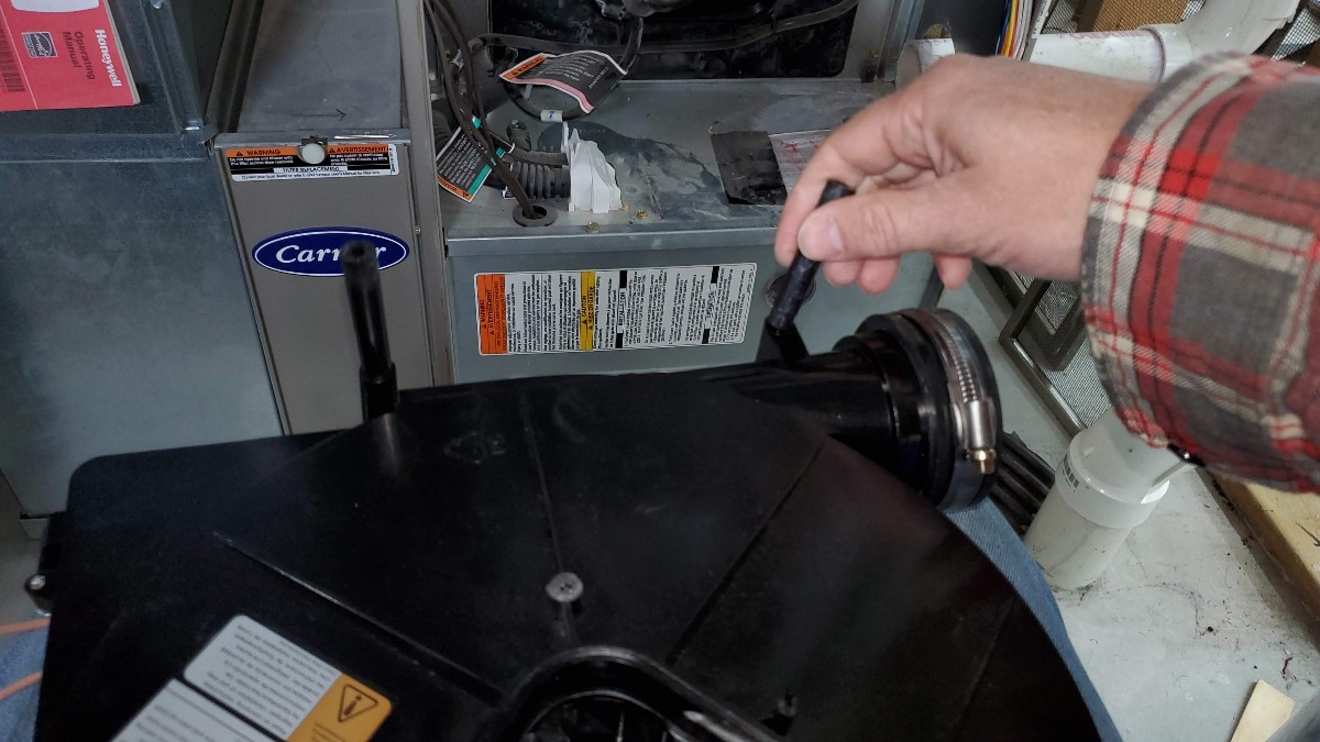 20-Transfer-Extension-Tubes-to-New-Gas-Furnace-Inducer-Fan