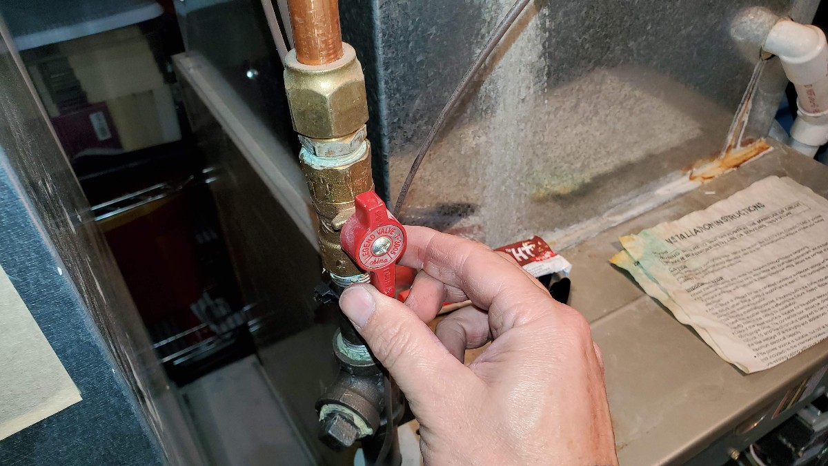 41-Turn-on-Gas-Line-Gas-Furnace-Inducer-Fan-Assembly