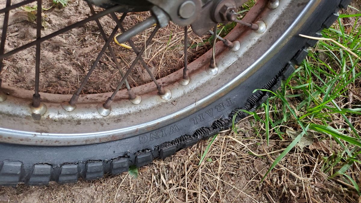 01-Honda-Motorcycle-Flat-Tire