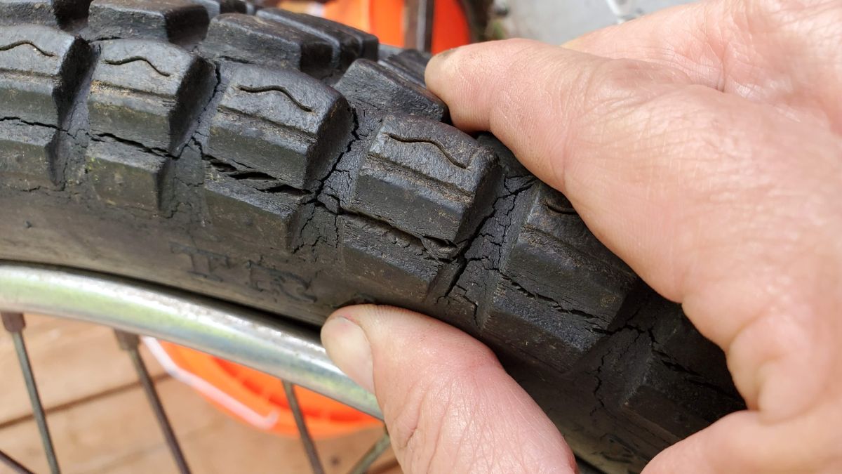 02-Honda-Motorcycle-Flat-Tire-Cracked