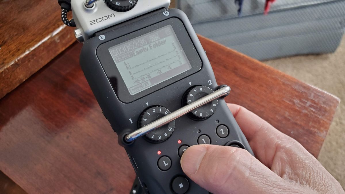 05-Activate-x-y-capsule-zoom-h5