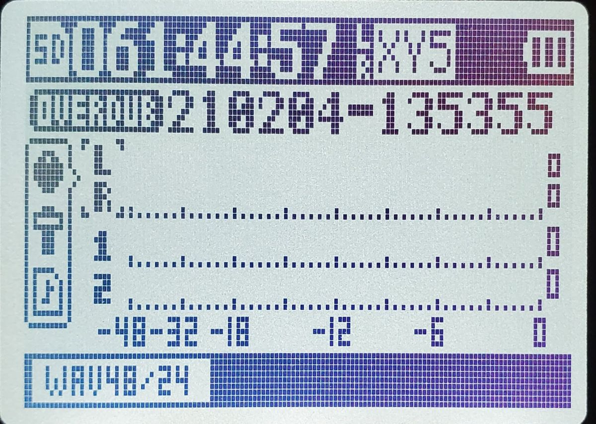 12-Zoom-H5-Brackets-Around-LR