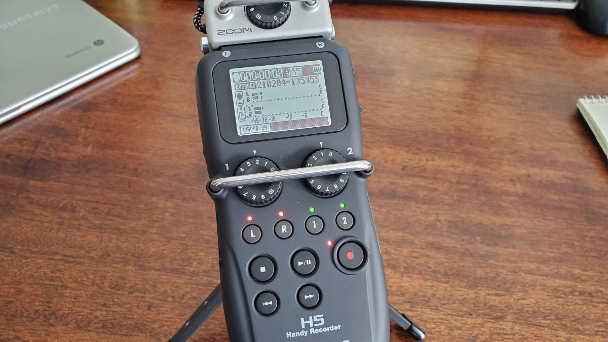 24-Record-Track-Zoom-H5-Overdub