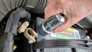 How to Upgrade to a Larger Battery in a Honda Accord – Practical Mechanic