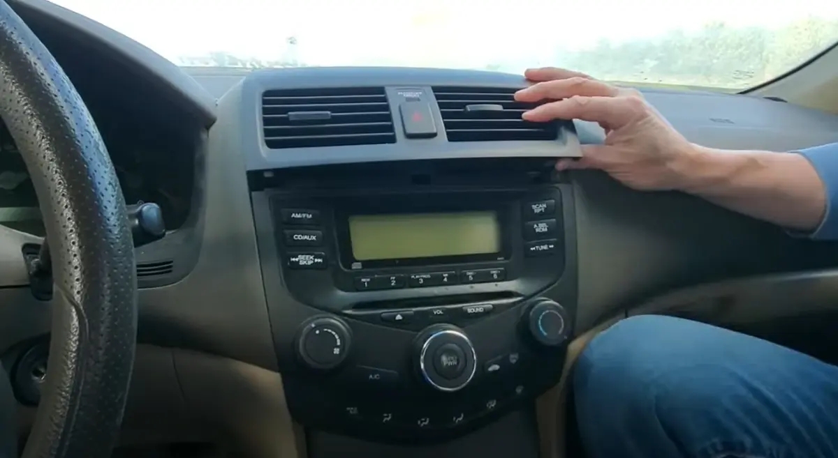 Remove Accord Radio process