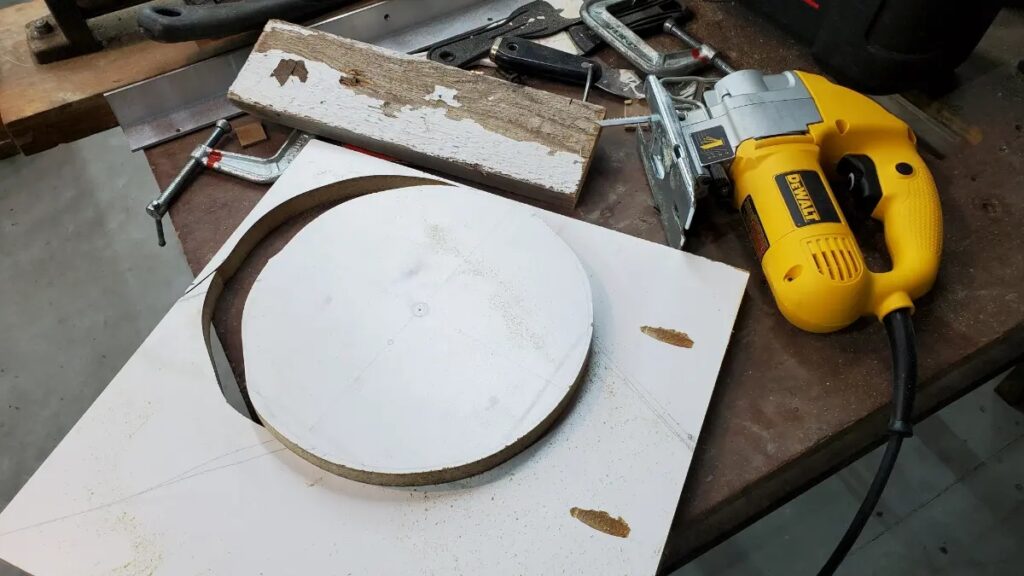 Cut out the circular sanding disk