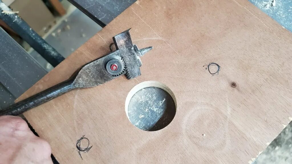 Motor mount for homemade sanding disc